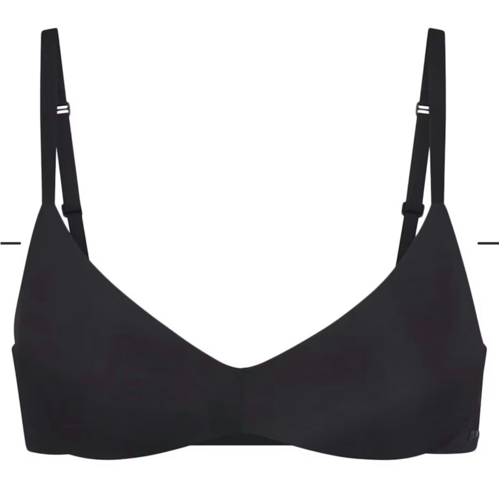 32DD SKIMS Wireless Form Push Up Bra 32DD Onyx